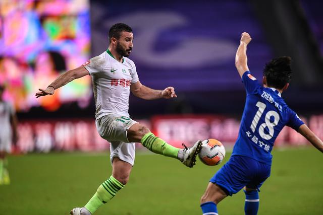 卡萨诺批米兰老板：米兰属于球迷